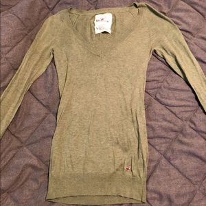 Hollister lightweight sweater